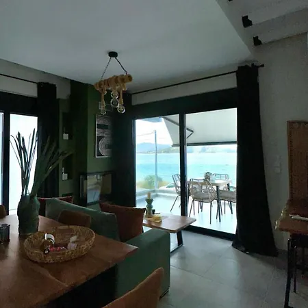 Pasithea Sea Front Διαμέρισμα